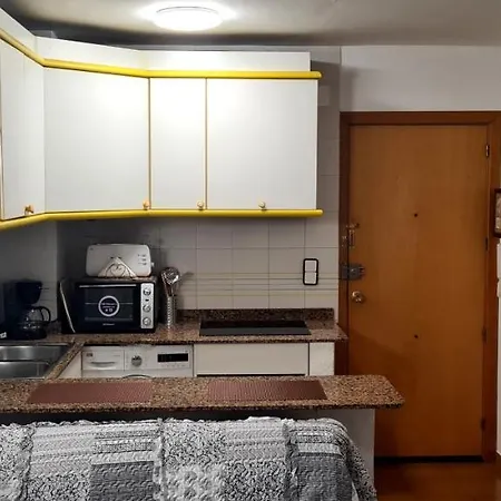 Apartment Marathon Center Near Port Aventura *