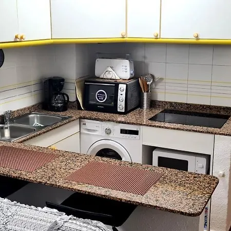Apartment Marathon Center Near Port Aventura Salou