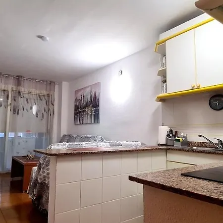 Apartment Marathon Center Near Port Aventura Salou